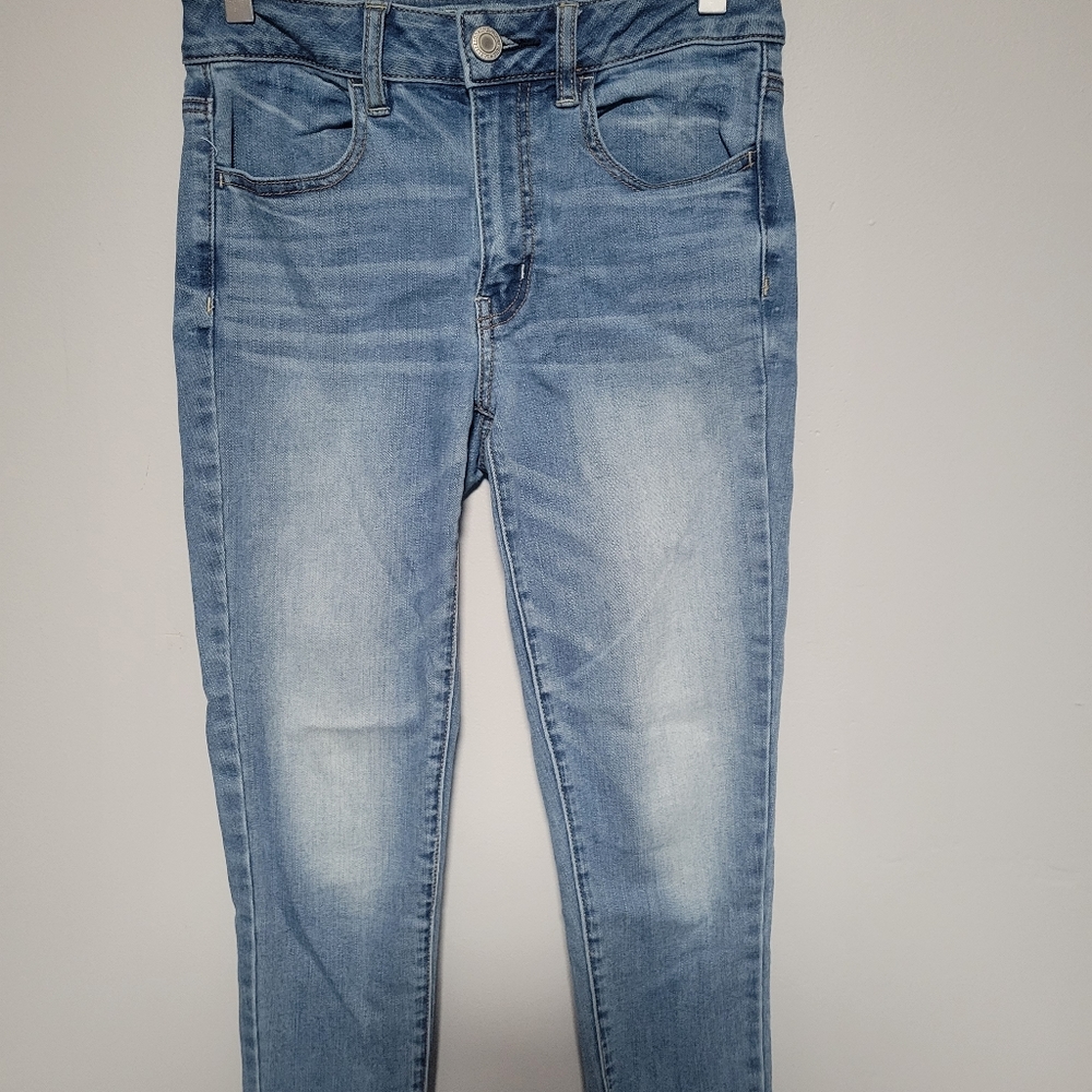 American Eagle Jeans, 2